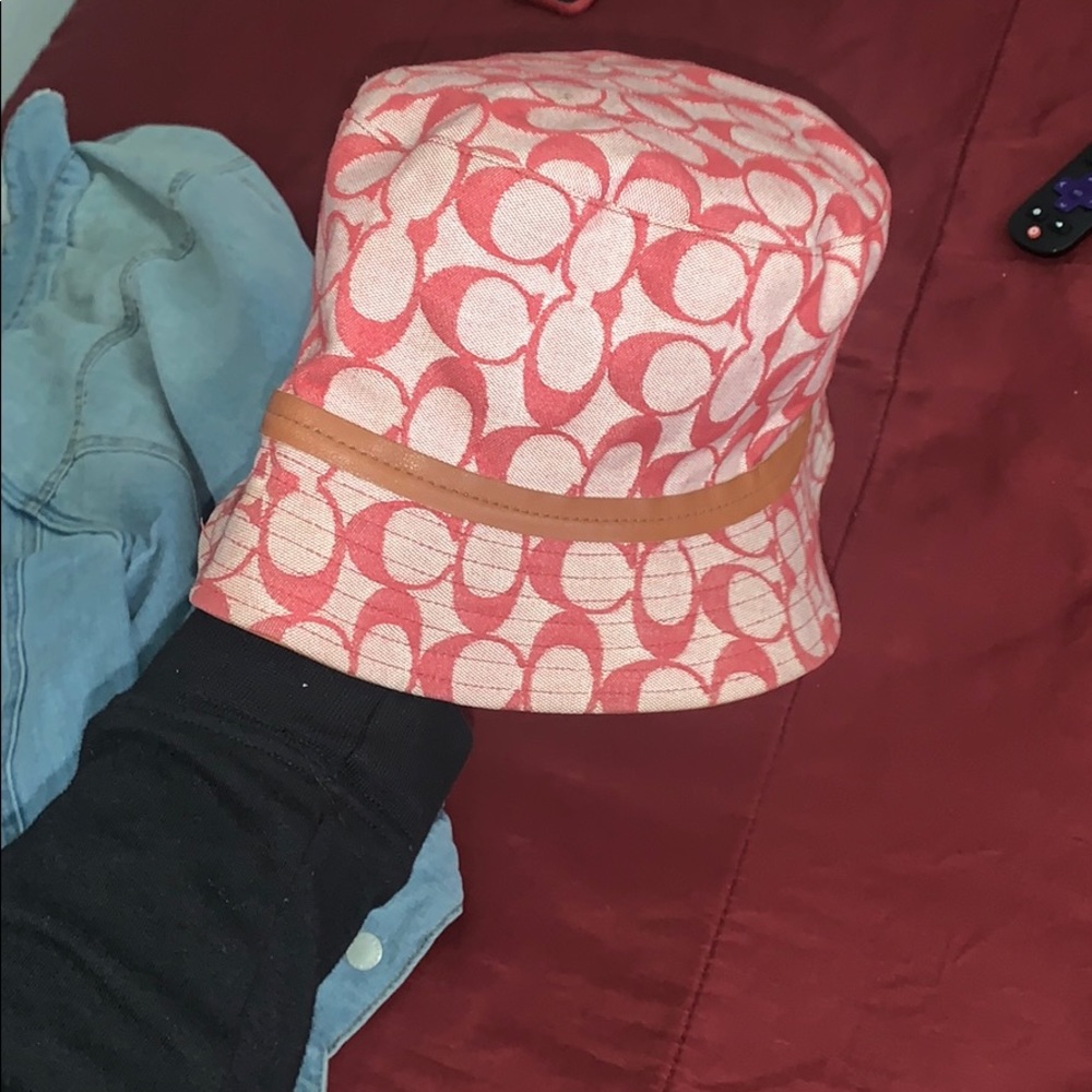 Coach Bucket Hat - Picture 1 of 2